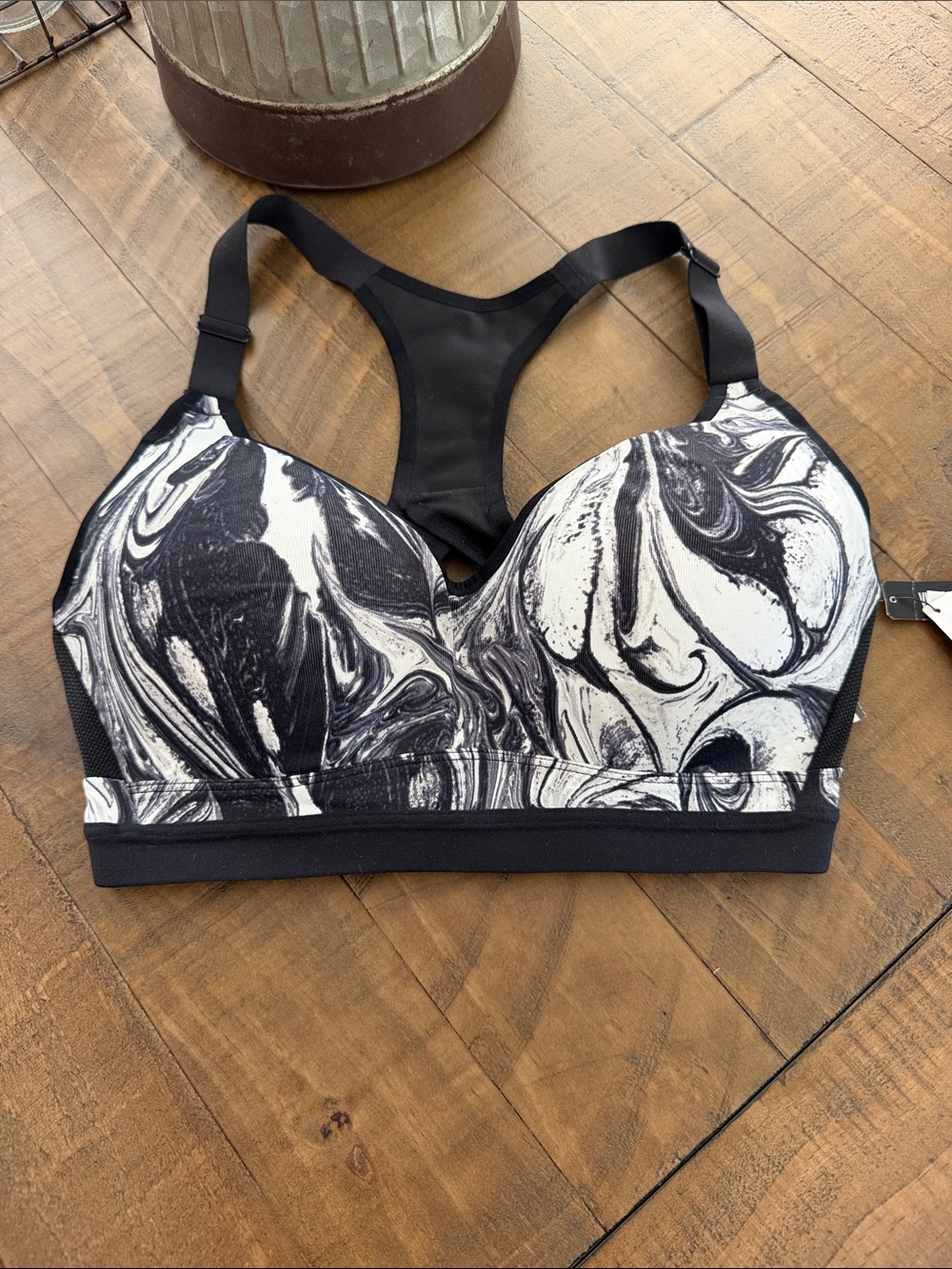 Victoria's Secret Black & White Marble Incredible Racerback Sports Bra